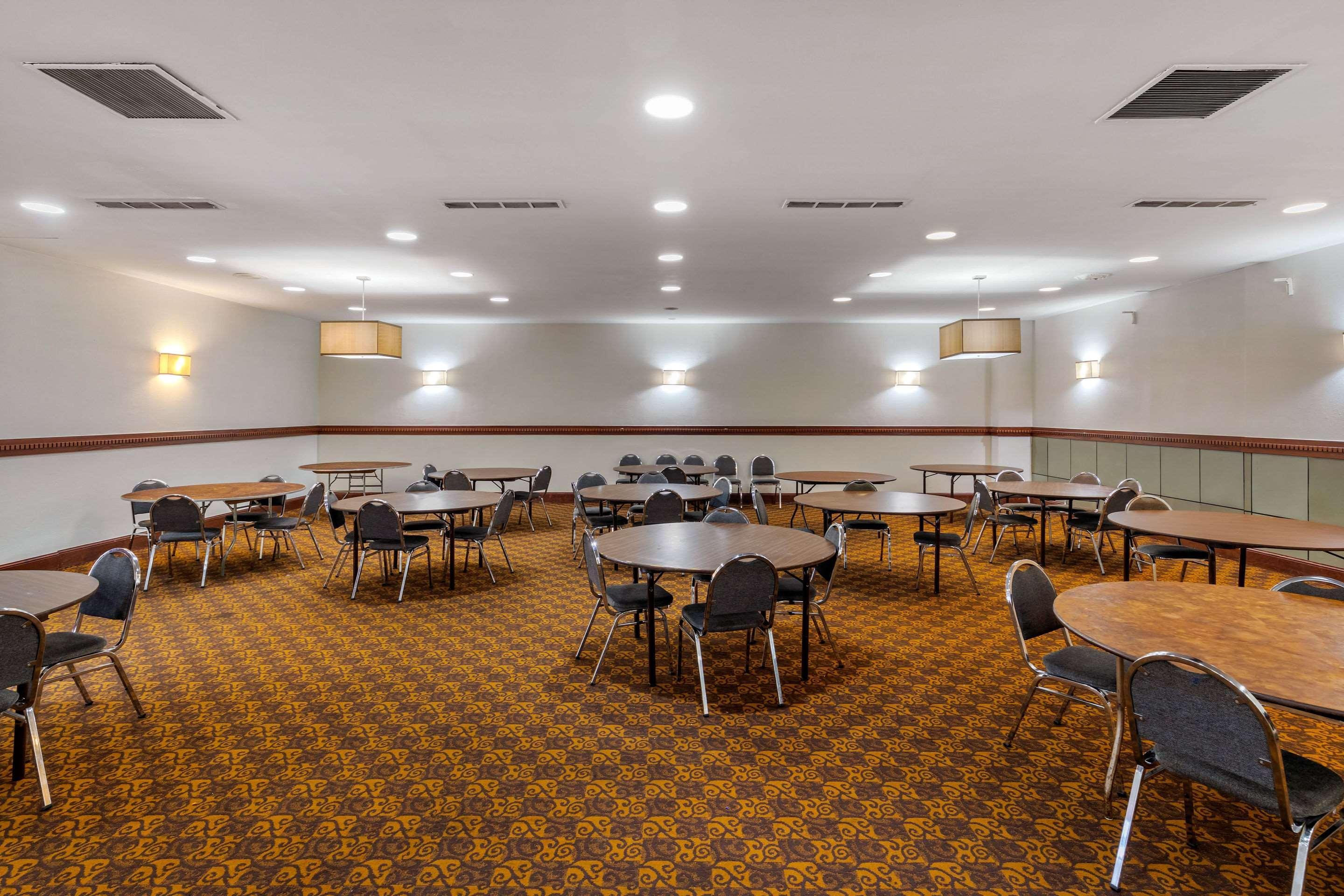 Quality Inn Tyler - Lindale Buitenkant foto