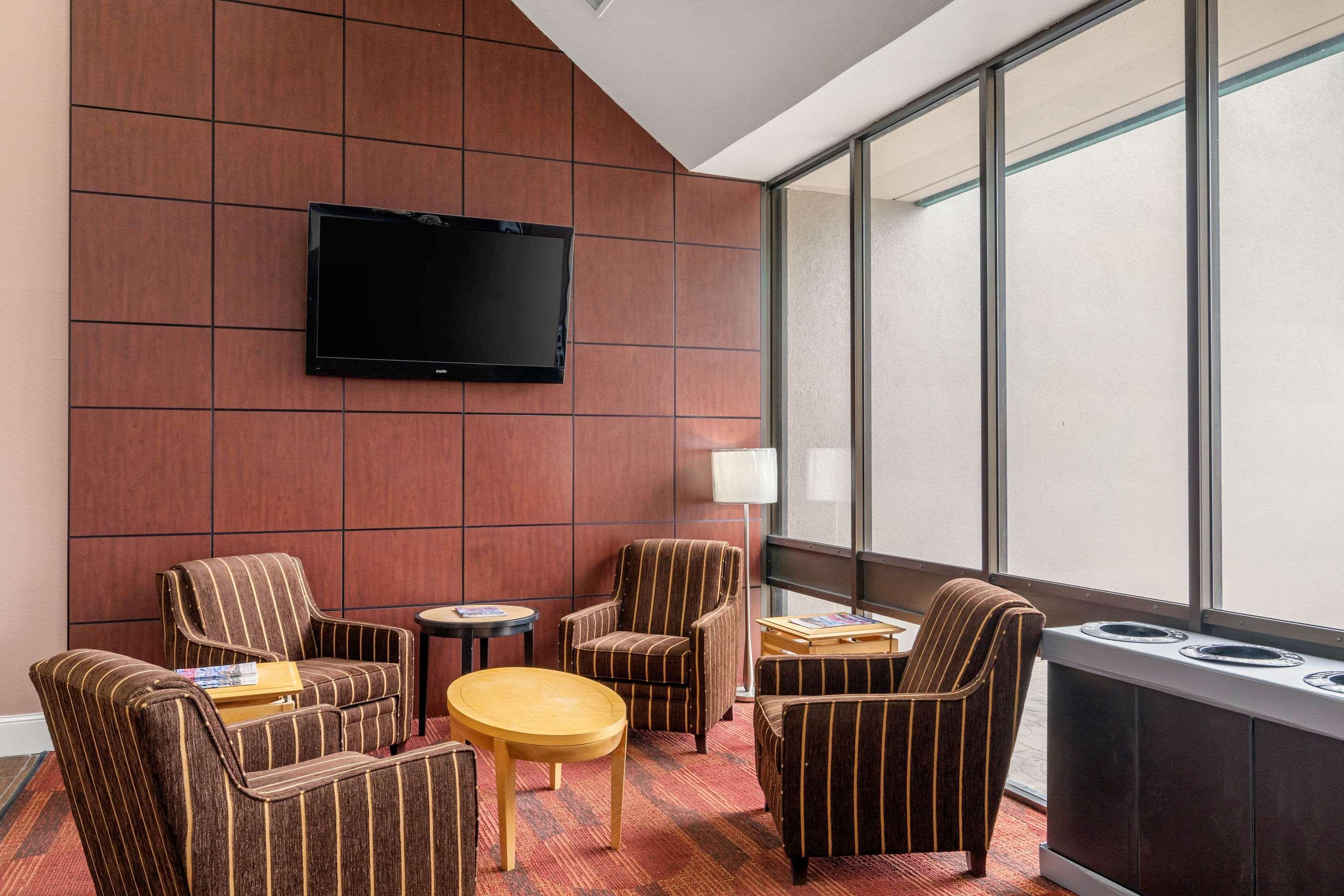 Quality Inn Tyler - Lindale Buitenkant foto